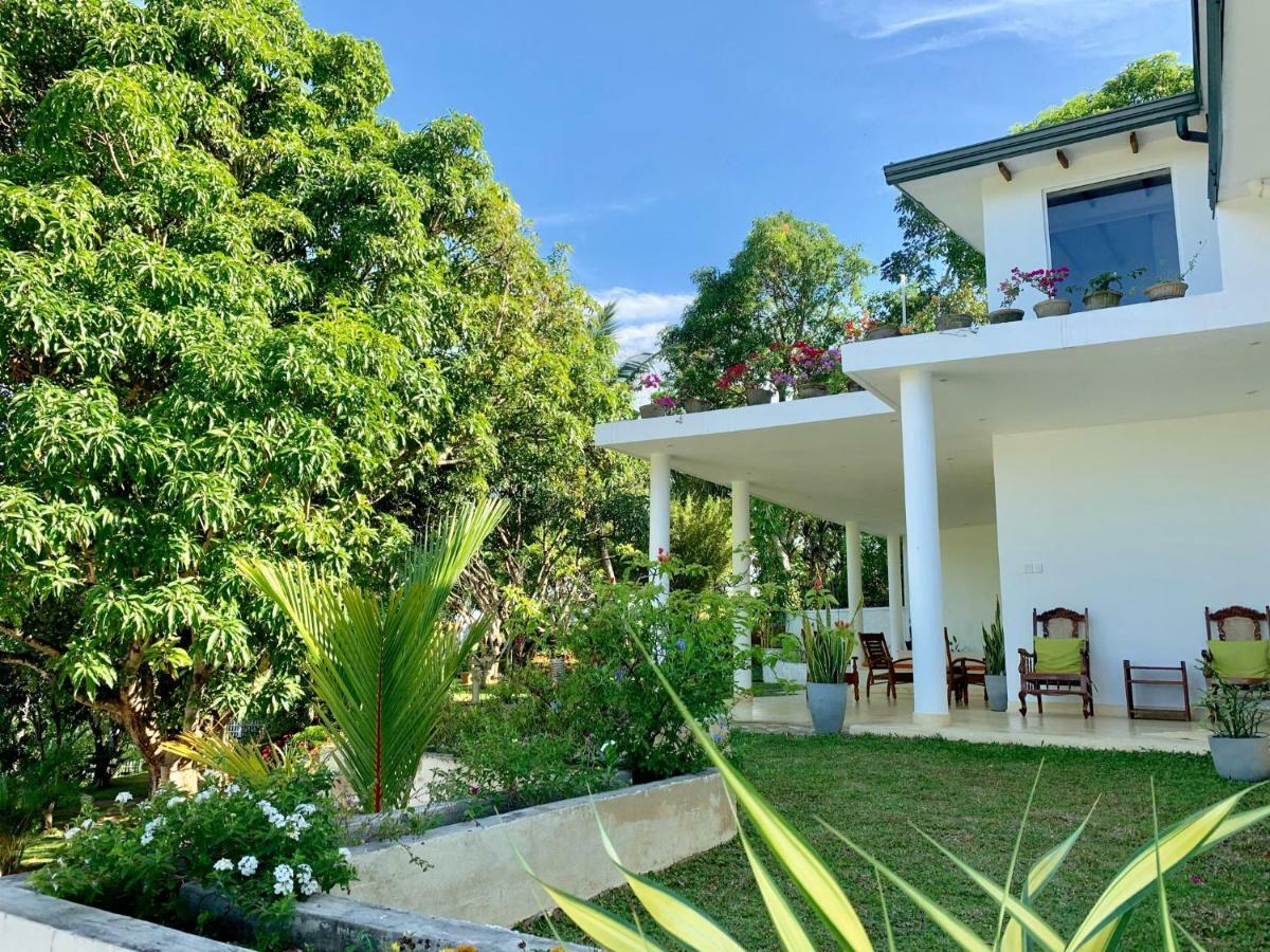 Amandari Holiday Villa Gelioya 외부 사진